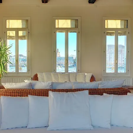 Patrizio Panoramic View Apartment *